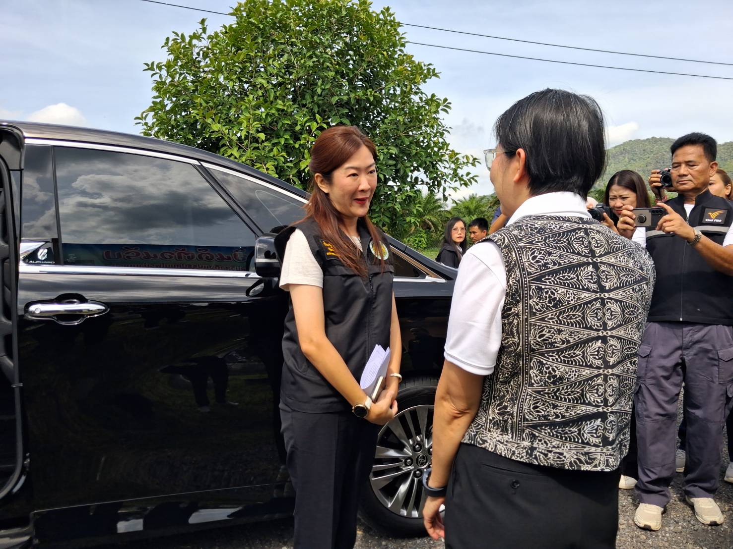 รัฐมนตรีช่วยว่าการกระทรวงเกษตรและสหกรณ์ ส่งเสริม "ขมิ้นชัน" พืชสมุนไพรเด่นของจังหวัดสตูล ผลักดันสู่ตลาดเภสัชกรรม รองรับการเป็นเมืองสมุนไพรลำดับที่ 17 ของประเทศ 